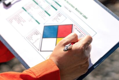 Action,Of,An,Engineer,Is,Checking,On,The,Chemical,Hazard